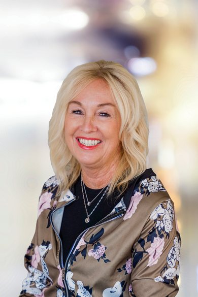 Portrait of Dawn Micheal, REALTOR® | NRLUX.